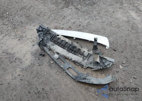 2018 Audi Q5 2.0T Premium/2.0T Tech Premium z USA, uszkodzony, nr VIN WA1BNAFY4J2057055